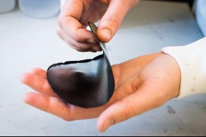 生活技.net: 超高容量“紙電池” 能折疊、防水還環保