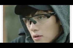  風雲海: 【韓劇】《治癒者》〈第2集〉〈Healer〉算是已領教了〈蔡英信〉那不可小看的功夫。此刻，又讓他大感訝異.......#池昌旭，#朴敏英，#劉智泰，#金美京(圖22組) 