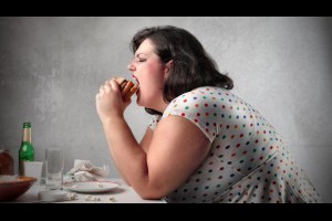 肚子不餓但就是想一直吃？營養師教你7個症狀判斷「暴食症」 - iFit 愛瘦身 - 減肥 - 良醫健康網 - 商業周刊（百大良醫）