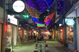 【一中街日租套房】台中一中街高CP值的日租民宿推薦，價錢便宜房間超有特色~評價不錯，住到漫威迷超愛的英雄房型，純住宿或包棟都很適合! @ It's funnys time :: 痞客邦 PIXNET ::