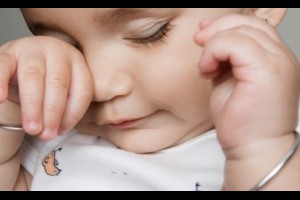 冬天隱眼乾澀難耐？千萬別選高含水鏡片！ LIFE生活網