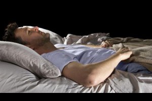 失眠的癥結竟在頸椎！你以為枕頭只是躺下去很簡單？脊骨神經名醫：大多數人躺錯了(書摘) - 非讀BOOK - 養生 - 良醫健康網 - 商業周刊（百大良醫）