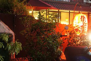 漫遊: 【台中燒烤店推薦】好吃的台中日式美食餐廳，多人聚會也很適合，位於熱鬧的台中精誠路，男友推薦的2017年居酒屋料理，超道地的~~~