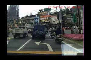 2015 4月總合 台灣車禍實錄 馬路如虎口 行車請小心 車禍 交通事故動畫 TAIWAN Cars Accidents