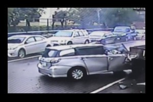 2016 年度總合 台灣車禍實錄 天雨路滑 行車請小心 車禍 交通事故動畫 4小時 TAIWAN Cars Accidents Dashcam