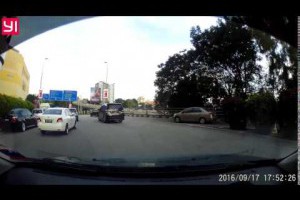 【小心駕駛】谷中城車禍 2016 0917