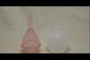 [心得]AIWO可排液月經杯V.S.月釀杯FormoonsaCup