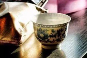 【​一片茶葉中到底有什麼？把茶剝開了揉碎了來看一看】一片茶葉中到底有什麼？... - 孫紅茶行 Sun Home Tea | Facebook