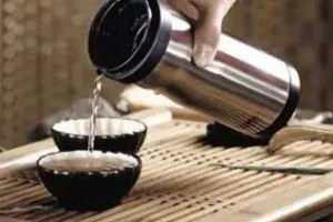 【如果你還在用保溫杯泡茶 聽我們說一句 停了吧！ 】... - 孫紅茶行 Sun Home Tea | Facebook
