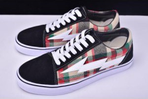 revenge x storm x vans old skool 閃電格子情侶滑板鞋 黑白彩_Vans_運動鞋_adidas originals,adidas nmd,adidas ultra boost,adidas superstar|adidas官方目錄|adidas官方網台灣|adidas taiwan