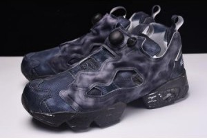 VETEMENTS x reebok insta pump fury og 個性扎染鞋面情侶充氣慢跑鞋 水洗黑_Reebok_運動鞋_adidas originals,adidas nmd,adidas ultra boost,adidas superstar|adidas官方目錄|adidas官方網台灣|adidas taiwan