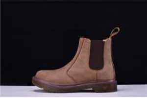 dr martens 2976 chelsea boots 英倫切爾西復古磨砂皮女款中筒馬丁靴 淺棕_dr. martens_運動鞋_adidas originals,adidas nmd,adidas ultra boost,adidas superstar|adidas官方目錄|adidas官方網台灣|adidas taiwan