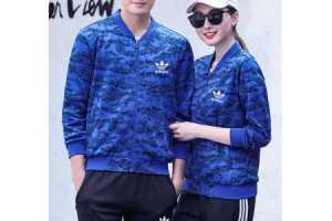 adidas套裝 情侶款迷彩三葉草棒球外套小腳條紋三葉草運動長褲 兩色選_adidas套裝_Adidas衣服_運動衣服_adidas originals|adidas官方目錄,愛迪達鞋子,adidas衣服-adidas官方網台灣