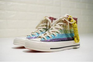 miley cyrusx converse pride chuck 1970 high top 閃亮彩虹條紋彩虹底高筒女鞋 閃彩虹_Converse匡威_運動鞋子_adidas originals|adidas官方目錄,愛迪達鞋子,adidas衣服-adidas官方網台灣