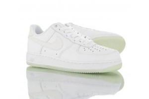 nike air force 1 07 essential af1 空軍一號3M勾水晶夜光底情侶款板鞋 全白_nike air force_Nike鞋子_運動鞋子_adidas originals|adidas官方目錄,愛迪達鞋子,adidas衣服-adidas官方網台灣