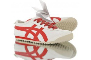 onitsuka tiger mexico 66 slip-on 3M反光情侶款亞瑟士鬼冢虎帆布休閒鞋 米白紅_Asics慢跑鞋_運動鞋子_adidas originals|adidas官方目錄,愛迪達鞋子,adidas衣服-adidas官方網台灣