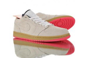 nike air jordan 1 low suede beige pink aj1 喬丹1代復古麂皮撞色情侶款運動球鞋 灰白生膠淡粉_air jordan 1_Jordan籃球鞋系列_運動鞋子_adidas originals|adidas官方目錄,愛迪達鞋子,adidas衣服-adidas官方網台灣