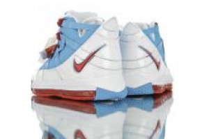 nike zoom lebron iii 3 qs 經典複刻男款氣墊運動詹姆士球鞋 白天藍紅_nike lebron_Nike鞋子_運動鞋子_adidas originals|adidas官方目錄,愛迪達鞋子,愛迪達外套-adidas官方網台灣