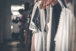 服飾店批發賺錢經驗談 嫁接美人計塑身衣後 利潤提高了 - 貞愛美體美學