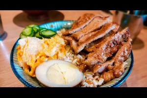  富米牛排燒肉飯-台中中區-食記-燒肉飯與厚切牛排飯 - 台中部落客/峰‧玩樂旅誌-美食,旅遊,住宿,行程,購物,分享,推薦 