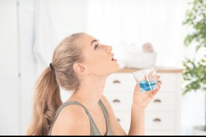 牙齒矯正者福音！居家口腔護理專欄-漱口水篇 | WECARE・康世維口腔美學