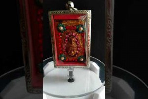 玉佛寺稀世珍品佛曆2401阿賛多魯士老佛牌此為頂級玉佛牌收藏家及佛牌店家必收鎮店之寶釋尊前導師辟邪力之大成有錢難買早知道
