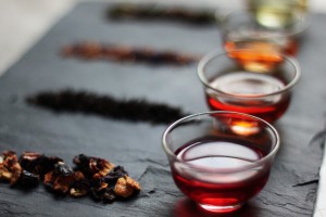 紅茶、綠茶、烏龍茶，你適合哪種？寒底、熱底等不同體質的人，該喝哪種茶才健康？ | 經理人八分生活