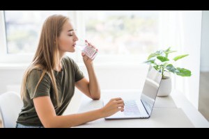還在傻傻狂吃葉黃素？專科醫師：有效葉黃素推薦3大關鍵-良醫健康網