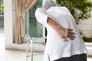 骨質疏鬆小心是睡眠不足害的!研究揭[睡不滿O小時]全身性骨鬆增9成_健康新知_文章專區 | 常春月刊--全宇宙最實用的保健知識