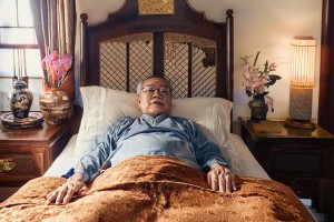 老人適合什麼床？打造舒適與安全的睡眠空間，全國居家電動床的完美選擇 - 全國居家電動床