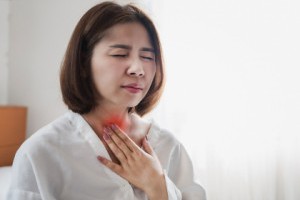 小聲說話也會傷聲帶!耳鼻喉科醫揭[背後真相]這些職業要注意_生活保健_文章專區 | 常春月刊--全宇宙最實用的保健知識
