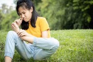 腳臭穿防臭襪有效嗎?醫曝[這5種穿法]反害更臭太鬆太緊都NG_生活保健_文章專區 | 常春月刊--全宇宙最實用的保健知識