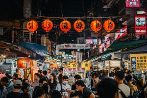 10大漲價超有感小吃排行！台人最愛的手搖飲、滷肉飯通通上榜 | 城市學