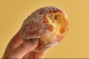 爆紅「生甜甜圈」在家５步驟還原！入口即化秘訣：加了南瓜 - 食譜自由配 - 自由電子報