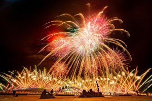 【城市觀點】從台北到台南、本島到外島，滿天煙火秀下，繁華過盡的得失帳 | 城市學