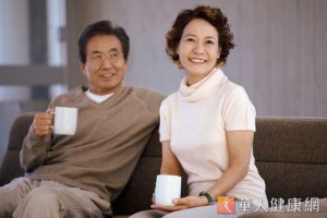 防癌找茶！奇異果紅茶助抗氧化 | 20131222 | 華人健康網