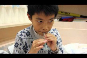以吸管製作成笛子，吹奏: Mary had a little lamb - YouTube