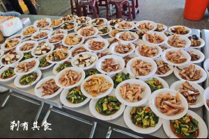[台中賞櫻]豬頭三的店@2014新社賞櫻美食地圖(1)大坑炸粿大骨筍湯