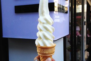 [食記]台北大安 10秒的初雪口感 冰界勞斯萊斯 日本白一SHIROICHI生淇淋 @ 進食的愛德華 :: 痞客邦 PIXNET ::