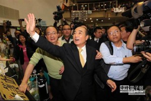 媒體評論－媒體不能只是記錄者 - 中時電子報