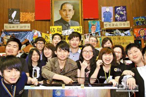 熱門話題－諂媚學生之風不可長 - 中時電子報