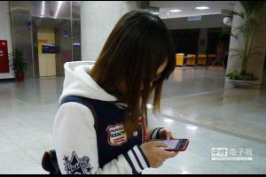 江靜玲專欄－數位時代的傻瓜人類 - 中時電子報