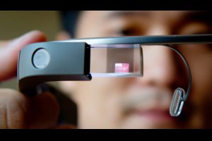 生活技.net: google glass更新：可同步照片及提醒停車位