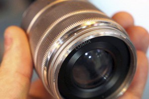 生活技.net: 松下35-100mm便攜版鏡頭實物圖曝光