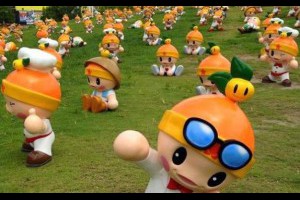 【高雄。前金區】高通通超萌公仔現身高雄中央公園。玉荷包啤酒節 - yam輕旅行