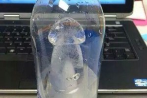 真害羞！寶特瓶退冰後 竟出現...