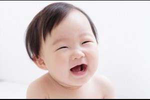 夏天好熱猛灌水！多喝水真的沒事嗎？小心嬰兒水中毒！
