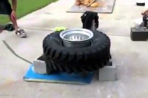 如何將輪胎在一秒內充飽氣！