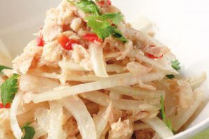 洋蔥拌鮪魚 - 楊桃美食網!!學做菜食譜,看美食教學,找熱門餐廳