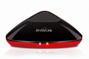 [開箱]博聯 BroadLink e-Remote WiFi 智能遙控（RM）輕鬆升級雲端控制智慧家電